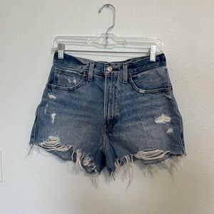 Abercrombie and Fitch natural rise short